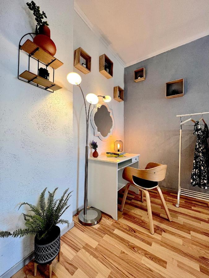 Elbling Apartment Mit Terrasse - Netflix - Parkplatz - Weinbergblick Meißen المظهر الخارجي الصورة