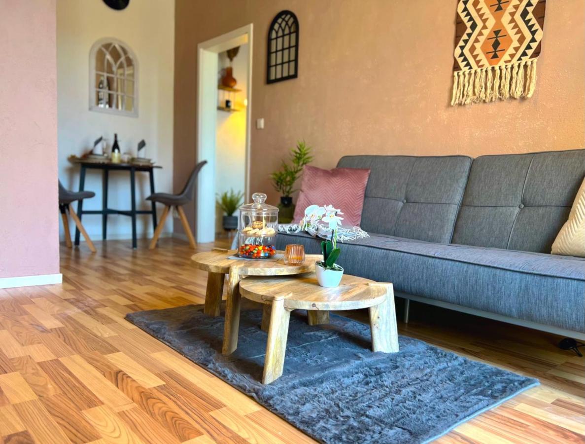 Elbling Apartment Mit Terrasse - Netflix - Parkplatz - Weinbergblick Meißen المظهر الخارجي الصورة