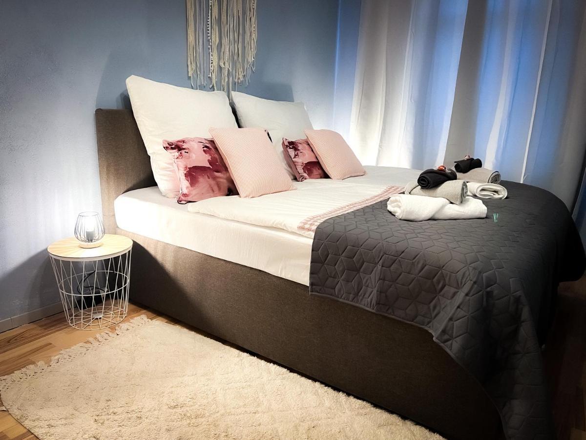 Elbling Apartment Mit Terrasse - Netflix - Parkplatz - Weinbergblick Meißen المظهر الخارجي الصورة