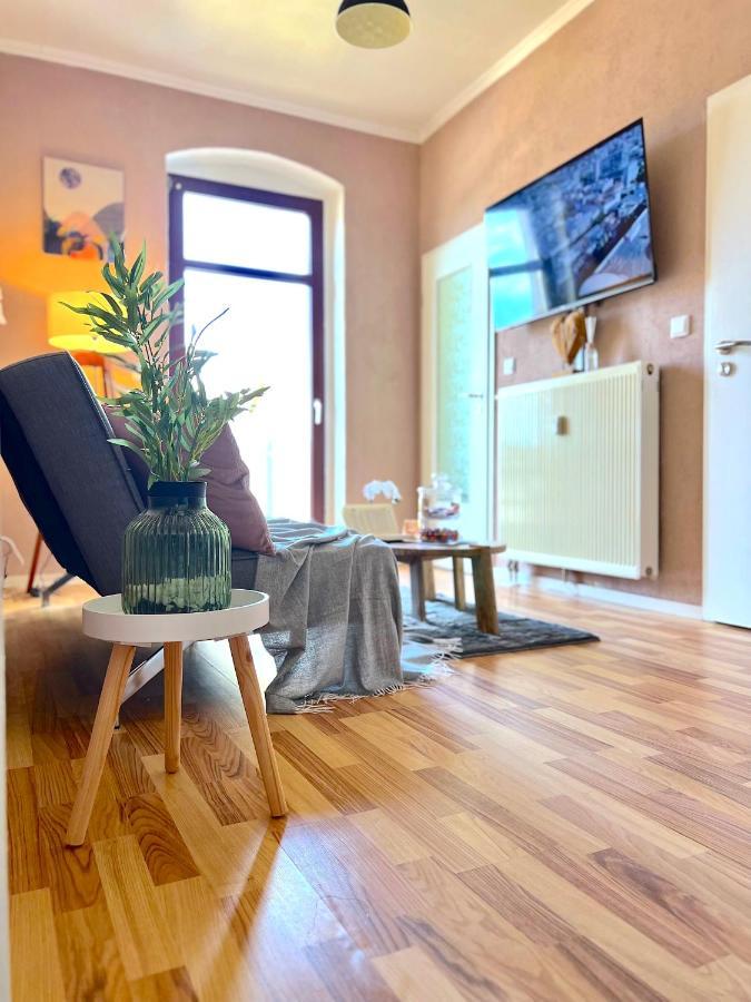 Elbling Apartment Mit Terrasse - Netflix - Parkplatz - Weinbergblick Meißen المظهر الخارجي الصورة