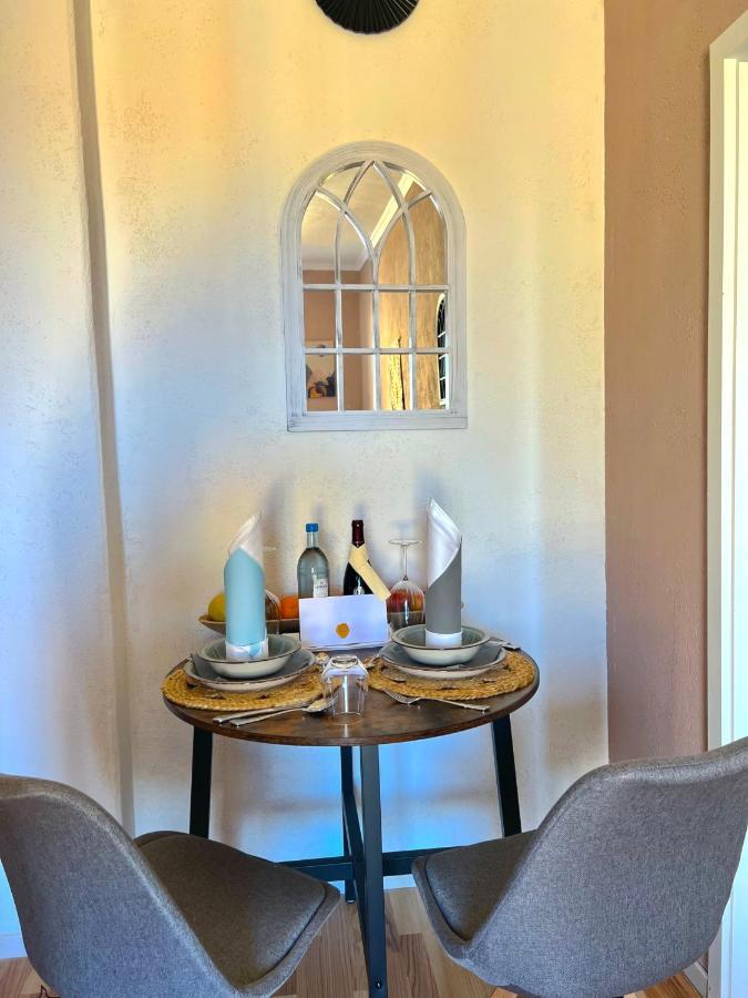Elbling Apartment Mit Terrasse - Netflix - Parkplatz - Weinbergblick Meißen المظهر الخارجي الصورة